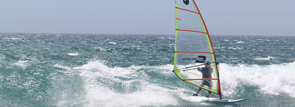 divari beach windsurfing